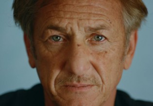 Σον Πεν – Ζητά ο εμβολιασμός κατά της Covid-19 να γίνει υποχρεωτικός