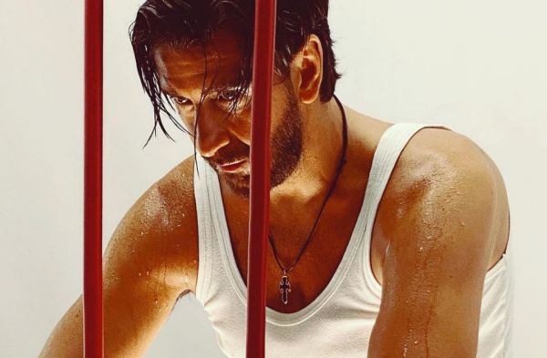 Θάνος Πετρέλης – Με χειροπέδες ο τραγουδιστής – Τι συνέβη