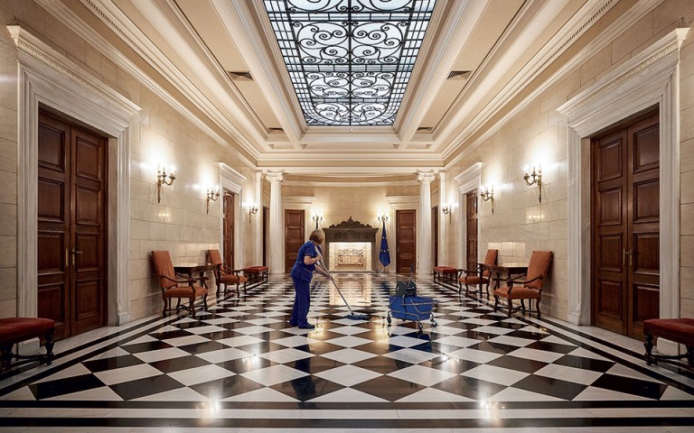 Τι λένε κυβερνητικές πηγές για τον ανασχηματισμό – Γιατί άλλαξαν συγκεκριμένα πρόσωπα