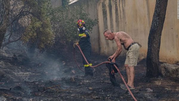 CNN – «O πλανήτης στο χείλος της καταστροφής»