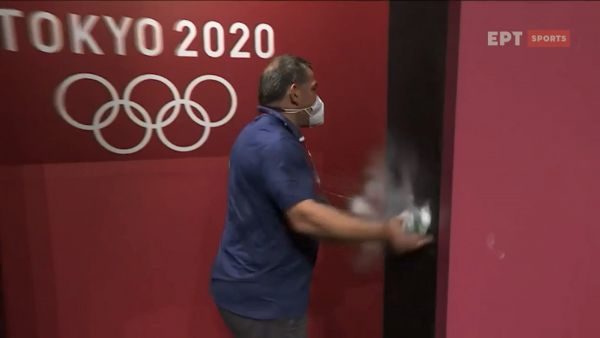 Ολυμπιακοί Αγώνες – Πύρρος Δήμας… μαινόμενος – Κοπάνησε τον τοίχο και έφυγε εν ώρα αγώνα