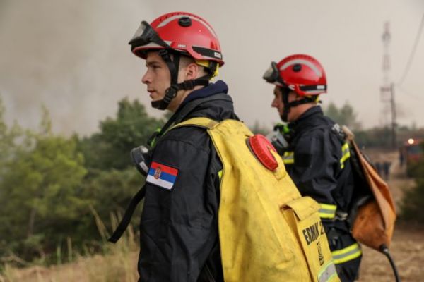 Φωτιά στην Εύβοια – Οι «πριονάδες» που έδωσαν μάχη για τις αναζωπυρώσεις