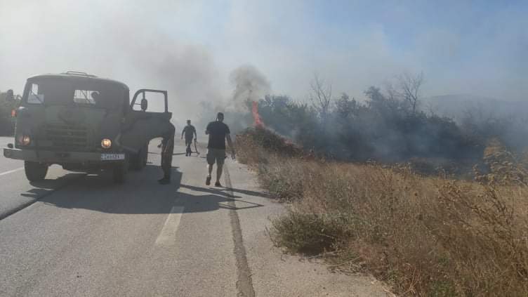 Ο στρατός στη μάχη με τις φωτιές - Συνεχείς περιπολίες από ξηρά και επιτήρηση με drones από αέρος