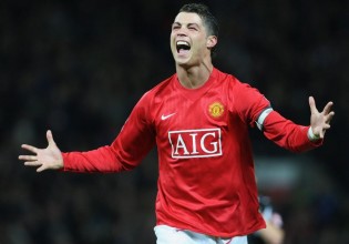 Ο Ρονάλντο επίσημα στη Μάντσεστερ Γιουνάιτεντ