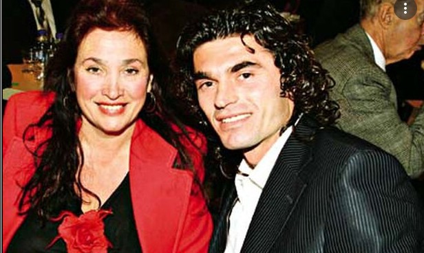 Θυμάστε την Ρούλα Βροχοπούλου του «The Wall»; – Πώς είναι σήμερα η πρώην σύζυγος του νεαρού Φραν