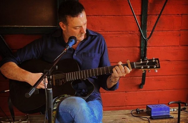 Γιώργος Ρους – Πέθανε η μητέρα του λίγο καιρό πριν έρθει στον κόσμο η κόρη του