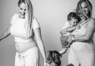 Οι αδελφές Πανταζή ποζάρουν σε προχωρημένη εγκυμοσύνη