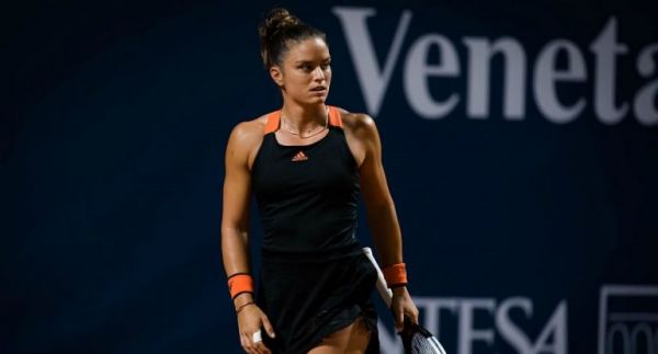 Εγκατέλειψε η Μπούζκοβα, στον δεύτερο γύρο η Σάκκαρη