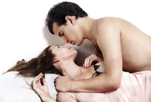 Σεξ: Δύο κινήσεις που… θα εκτινάξουν την διάθεσή σας στο κρεβάτι