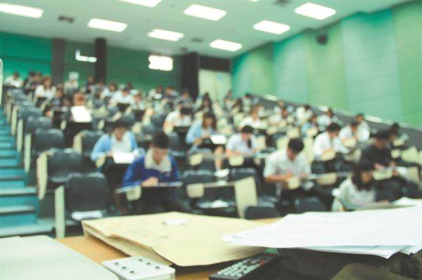 Πανεπιστήμια – Χάνουν δεκάδες εκατομμύρια από τη διαγραφή χρεών