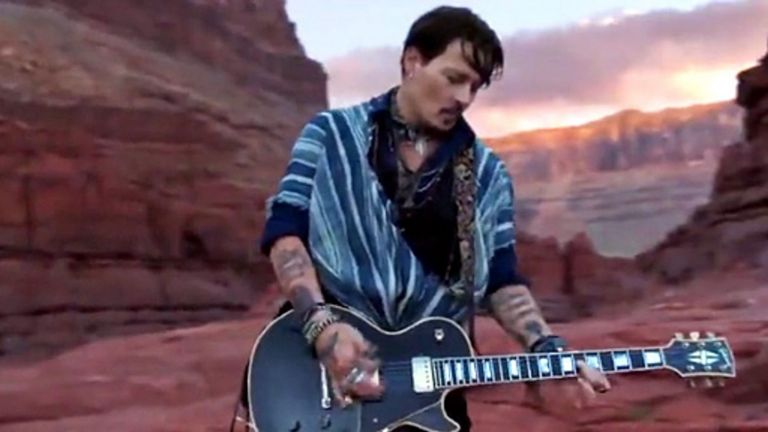 Τζόνι Ντεπ – «Μου κάνουν μποϊκοτάζ από το Χόλιγουντ»