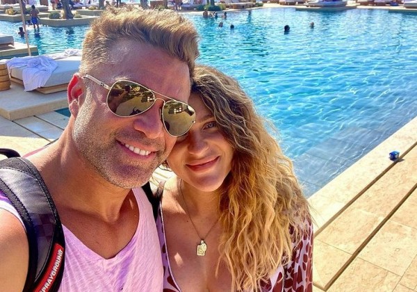 Κώστας Σόμμερ και Βαλεντίνη Παπαδάκη – Παντρεύτηκαν με πολιτικό γάμο λίγο πριν γίνουν γονείς