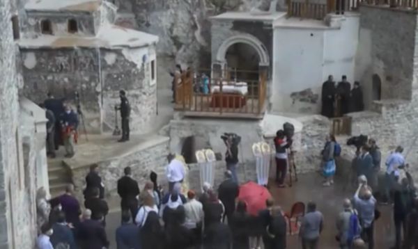 Διπλό παιχνίδι από την Αγκυρα με τους Ποντίους