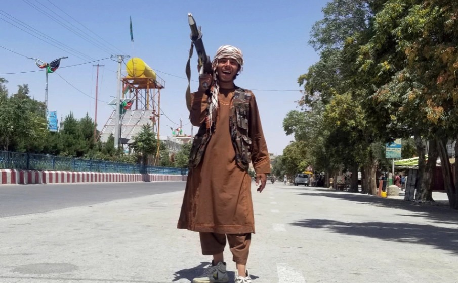 The Sun – Βρετανοί τζιχαντιστές προσχωρούν στους Ταλιμπάν στο Αφγανιστάν