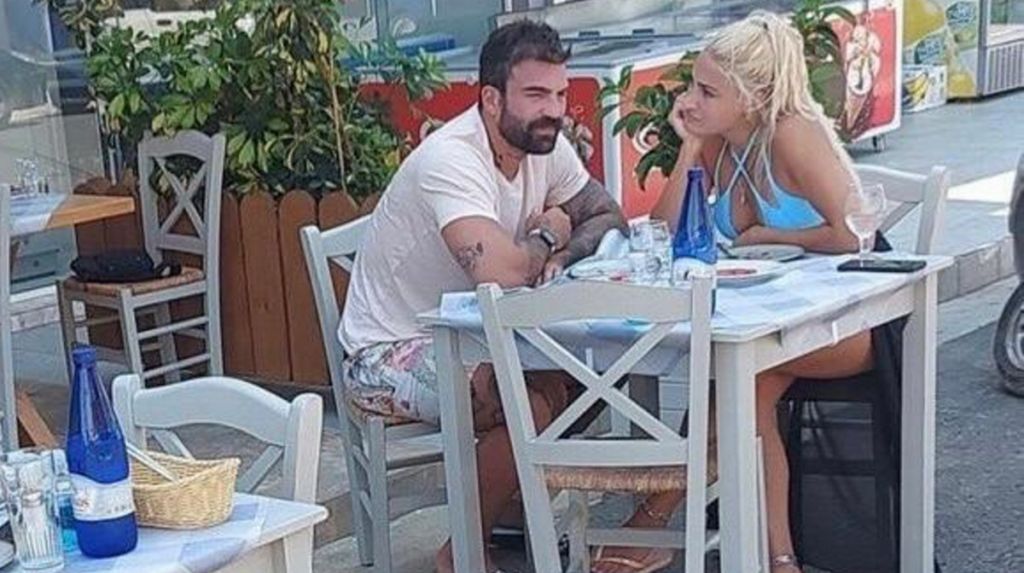 Τούνη και Αλεξάνδρου – Πόσταραν φωτογραφία να φιλιούνται και τους τρόλαραν στα σχόλια