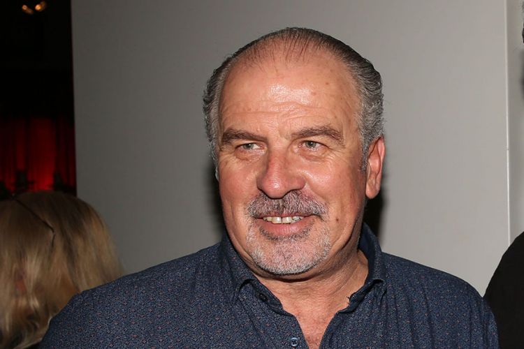 «Θα λείψει από το ελληνικό θέατρο» – Η Λίνα Μενδώνη αποχαιρετά τον Κώστα Τριανταφυλλόπουλο