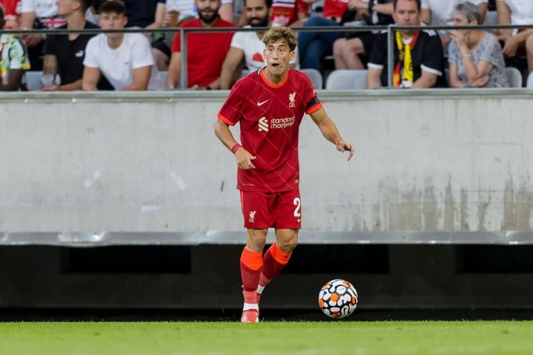 Βασικός ο Τσιμίκας σε ακόμα έναν αγώνα της Λίβερπουλ