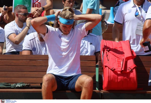 Οικονόμου – Ο Τσιτσιπάς δεν πήρε αμοιβή για την καμπάνια κατά του κοροναϊού