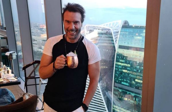 «Τι έγινε Κωστάκη, σε γουστάρει η χωριάτισσα;» – Ποιος ξαναείπε στον Τζώρτζογλου την επική ατάκα