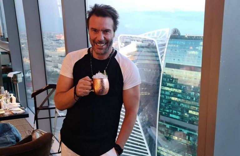 «Τι έγινε Κωστάκη, σε γουστάρει η χωριάτισσα;» – Ποιος ξαναείπε στον Τζώρτζογλου την επική ατάκα