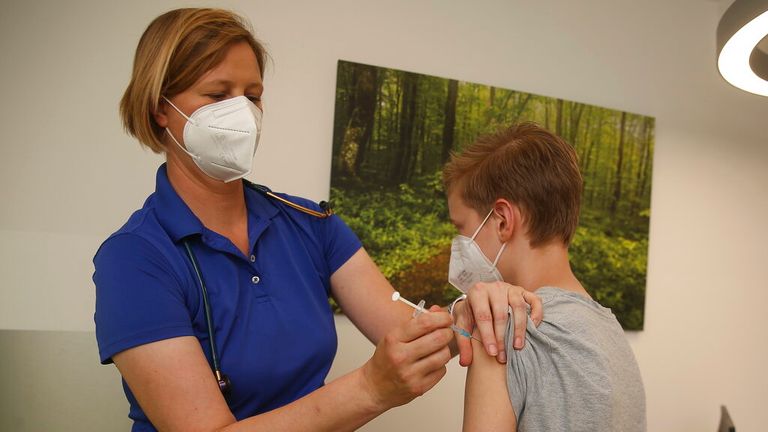 Ζαούτης - Αναμένουμε αύξηση νοσηλειών στα παιδιά - Επείγει ο εμβολιασμός στις ηλικίες 12-18 ετών