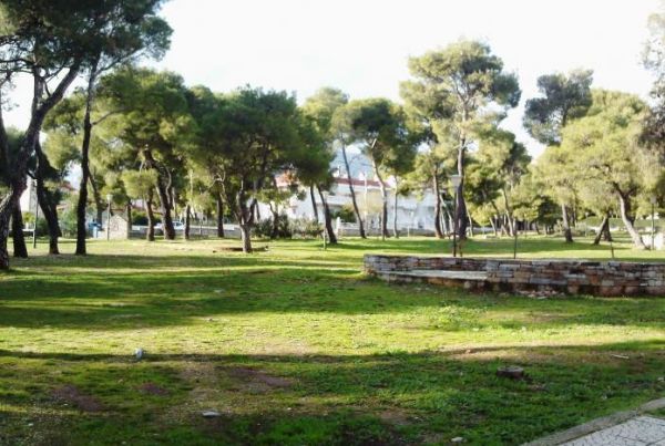 Βαρυμπόμπη – Γνωρίστε την όμορφη συνοικία κάτω από την Πάρνηθα – Πώς πήρε το όνομά της