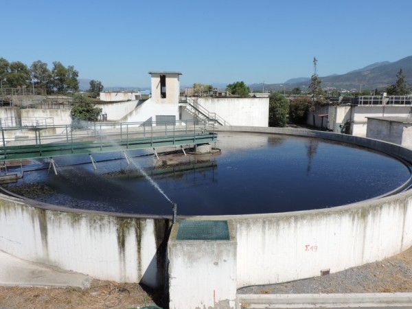 Καλαμάτα – Τρεις χιλιάδες ενεργά κρούσματα μόνο στην πόλη δείχνουν οι μετρήσεις