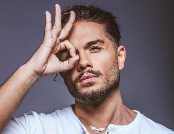 Χρήστος Μάστορας – Η συγκινητική αφιέρωση για τον κουμπάρο του Λευτέρη Πετρούνια