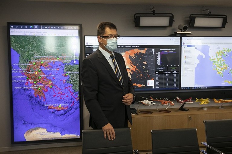 Γιάνες Λέναρτσιτς – Στην Ελλάδα ο Επίτροπος Διαχείρισης Κρίσεων – Συνάντηση με τον Κυριάκο Μητσοτάκη