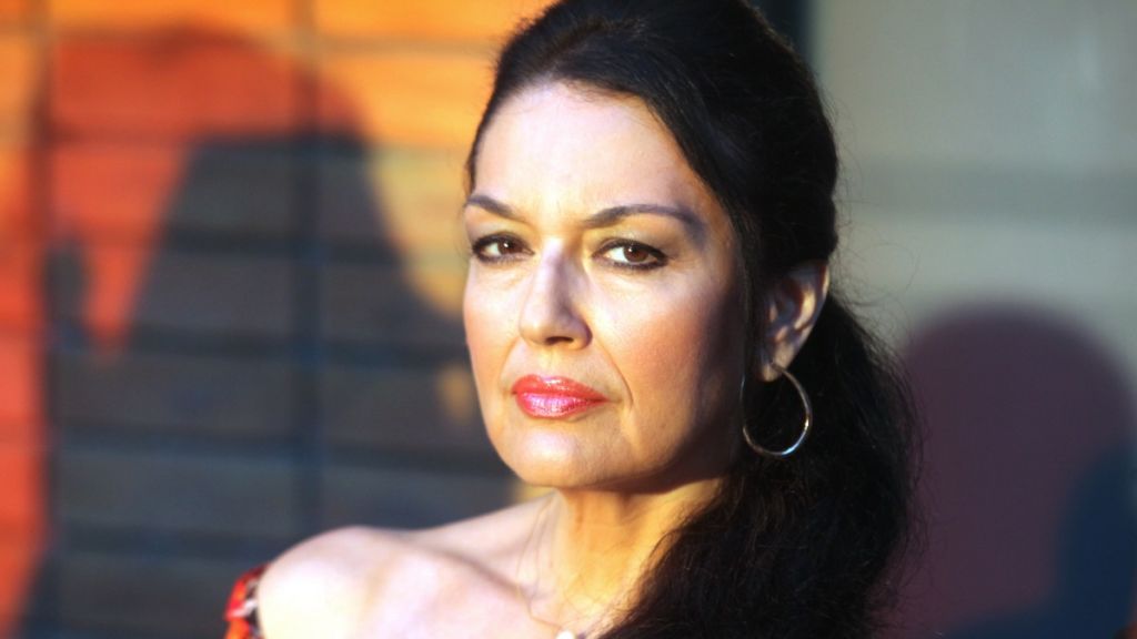 Ελένη Φιλίνη – «Ζούμε στην εποχή του fast food»