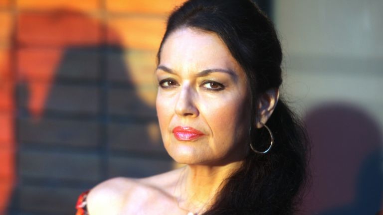 Ελένη Φιλίνη – «Ζούμε στην εποχή του fast food»