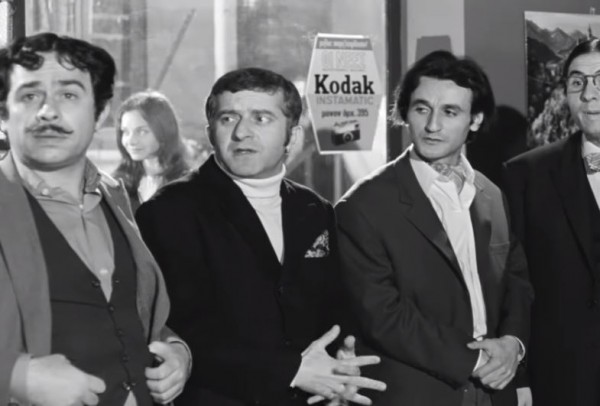 «Να πάτε» – Το ξεκαρδιστικό βίντεο της Φίνος Φιλμ για τον εμβολιασμό