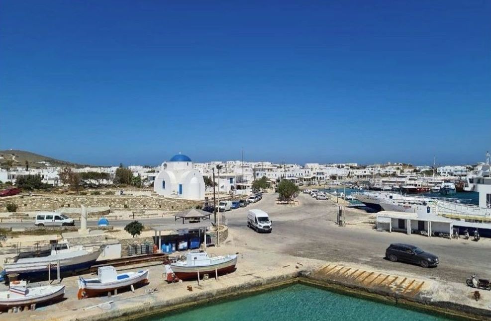 Τομ Χανκς – Ρίτα Γουίλσον – Για διακοπές στην Αντίπαρο το ζευγάρι