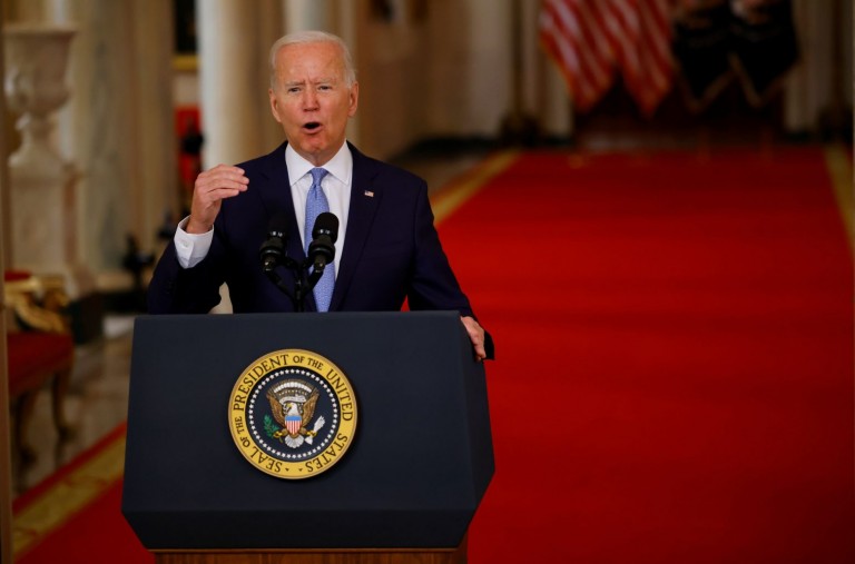 Τζο Μπάιντεν – «Εξαιρετική επιτυχία ο απεγκλωβισμός από το Αφγανιστάν»