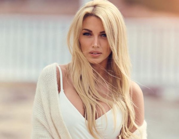 Κωνσταντίνα Σπυροπούλου – Το σώμα της δεν χρειάζεται ρετούς για να κόψει την ανάσα