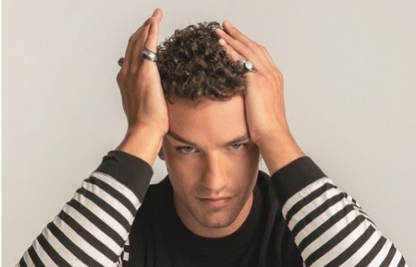 Liam Ireland – Ο γοητευτικός πρωταγωνιστής είναι έτοιμος να παίξει μπάλα στο νέο πρόγραμμα του MEGA