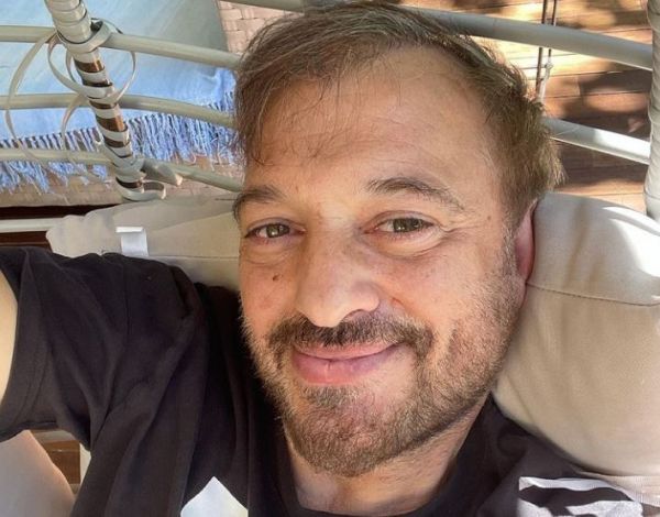 Χρήστος Φερεντίνος – Δίπλα στους εθελοντές πυροσβέστες στον Άγιο Στέφανο