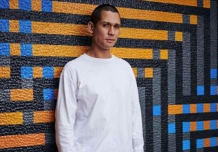 MasterChef – Ο Κοντιζάς σε ρόλο «Νονού» με τους άλλους δύο κριτές να ξεκαρδίζονται στα γέλια