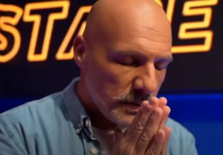 Ο Νίκος Μουτσινάς στο The Voice – «Κάγκελο» οι κριτές