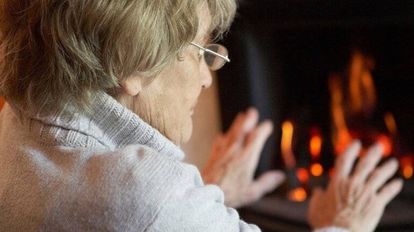 Ευρωπαϊκά συνδικάτα – Οι υψηλές τιμές καυσίμων θα επιδεινώσουν τη φτώχεια σε όλη την ΕΕ