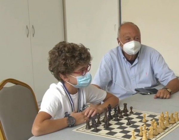 Καβάλα – «Σαρώνει» 10χρονος στο σκάκι – Ξεκίνησε να παίζει επειδή ήταν… άτακτος