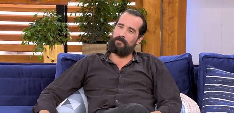 Απίστευτη δήλωση Τάσου Νούσια – Κοιμήθηκα μέσα σε φέρετρο την ώρα του γυρίσματος