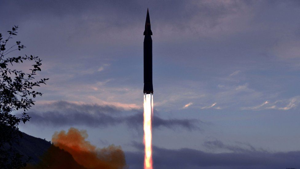 Τι είναι ο πύραυλος «hypesonic» που δοκίμασε η Βόρεια Κορέα