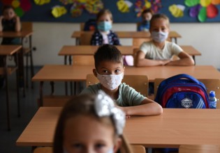 Κοροναϊός – Ένα στα 7 παιδιά υποφέρει από συμπτώματα για μήνες