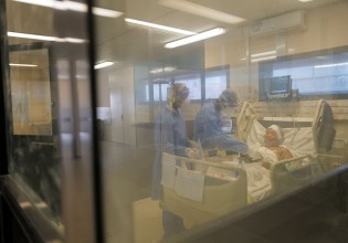 Κοροναϊός – «Εκτοξεύτηκε» ο δείκτης θετικότητας – Οι περιοχές που απειλούνται με lockwown