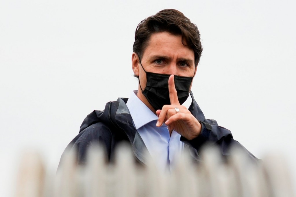 Καναδάς – Πυρ και μανία ο Τριντό όταν άγνωστος αποκαλεί τη σύζυγό του «πόρνη»