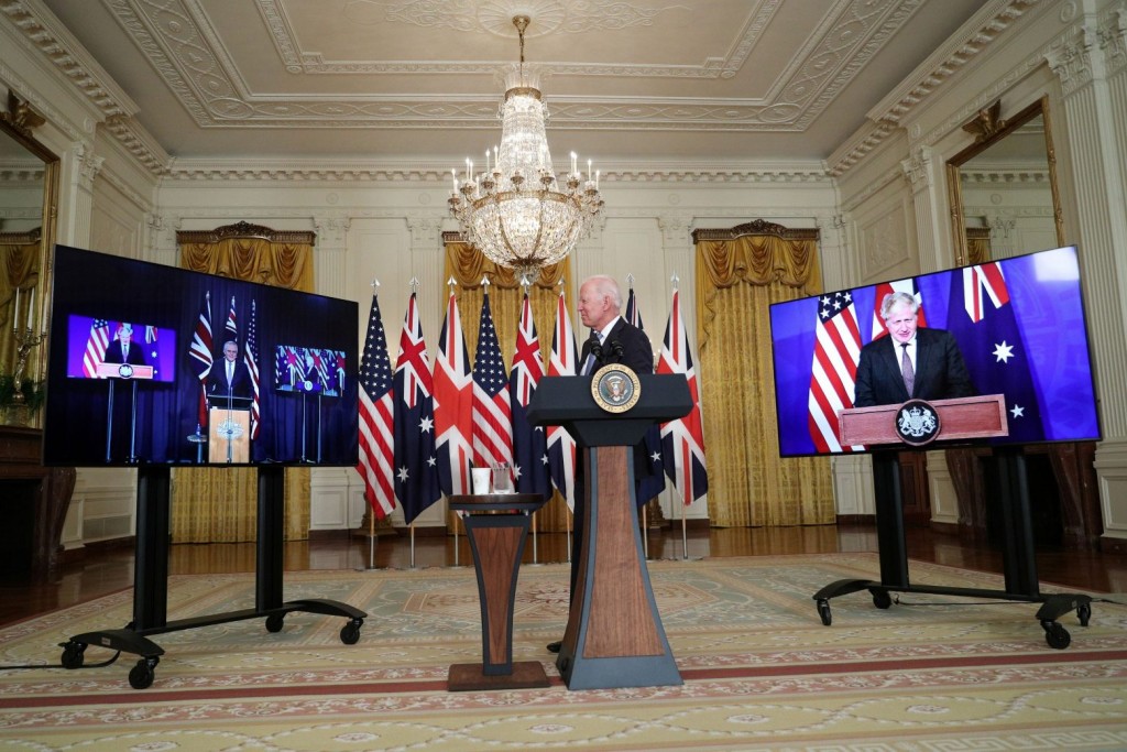 AUKUS – Η συμμαχία ΗΠΑ, Βρετανίας, Αυστραλίας που αλλάζει τις ισορροπίες – Οργή σε Κίνα και Γαλλία
