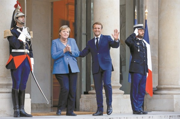 Αξονες και Συμφωνίες