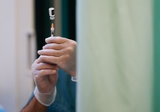 Εμβόλιο – Αργεί ακόμα η απόφαση για αναμνηστικές δόσεις με Moderna στις ΗΠΑ