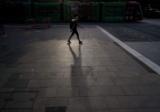 Εφιαλτικά σενάρια για «δίδυμη επιδημία» το φθινόπωρο